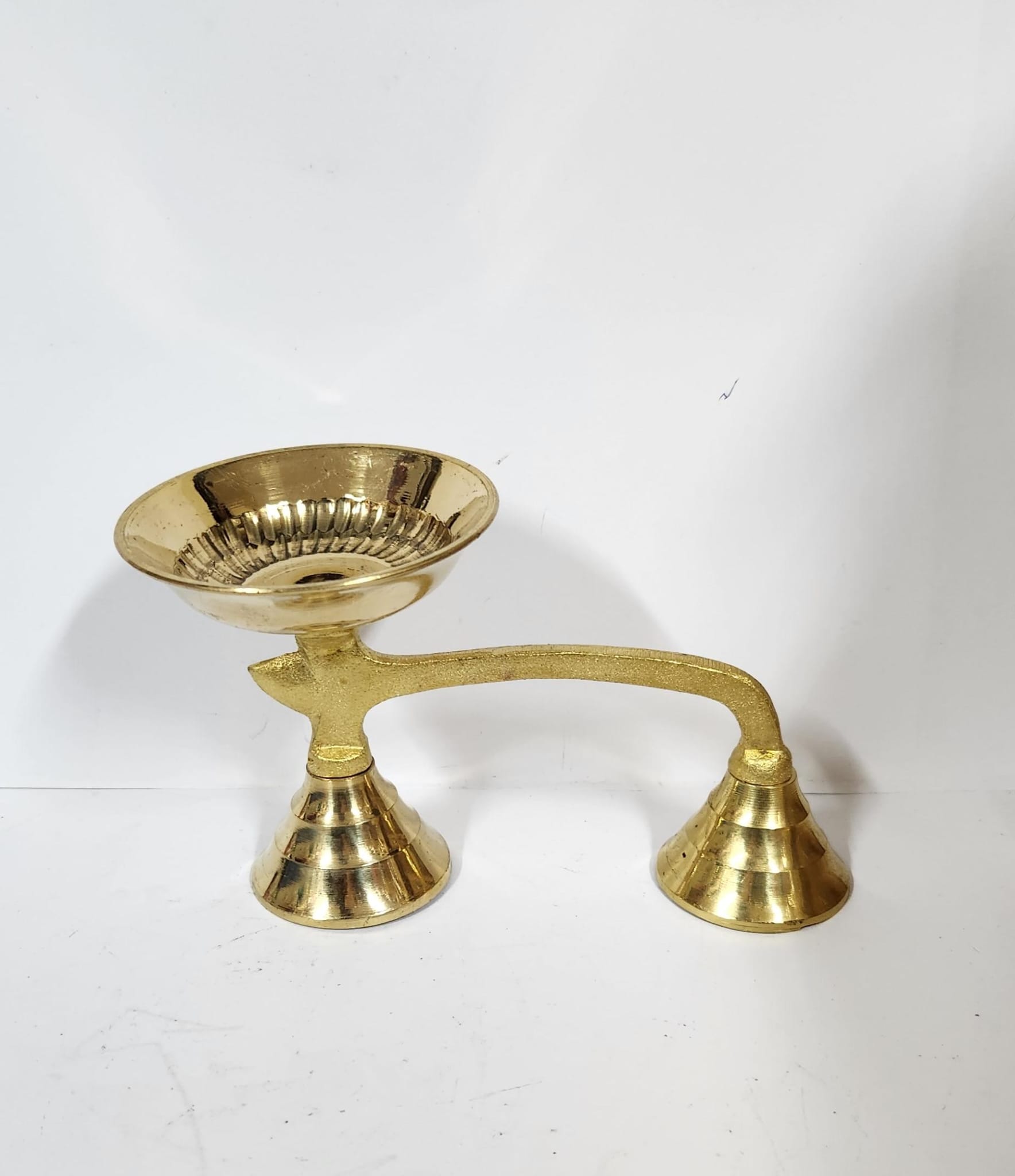 Brass Kapur/Sudam Arti Holder With Handle - (M) Size