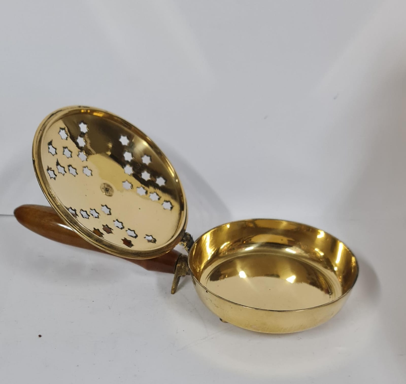 SAMBRANI DHOOP STAND