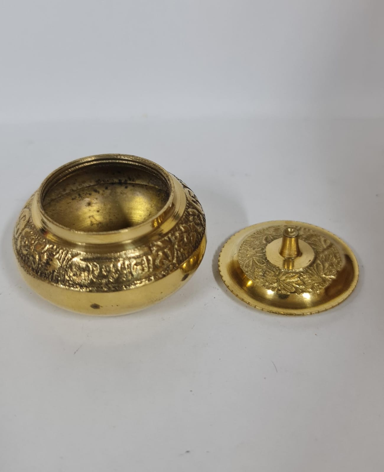 BRASS KUMKUM BOX