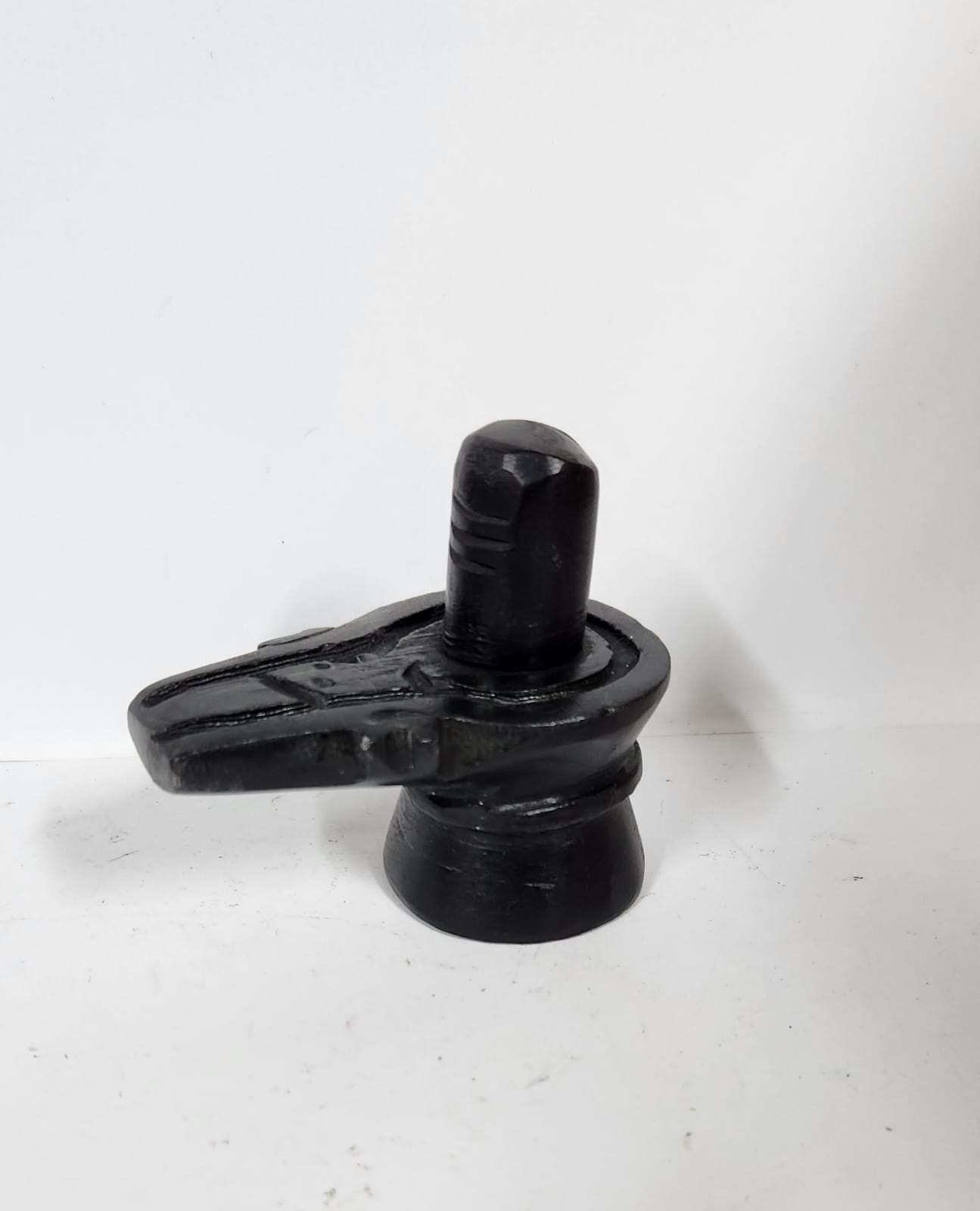 BLACK STONE SHIVLING (S) -  6cm