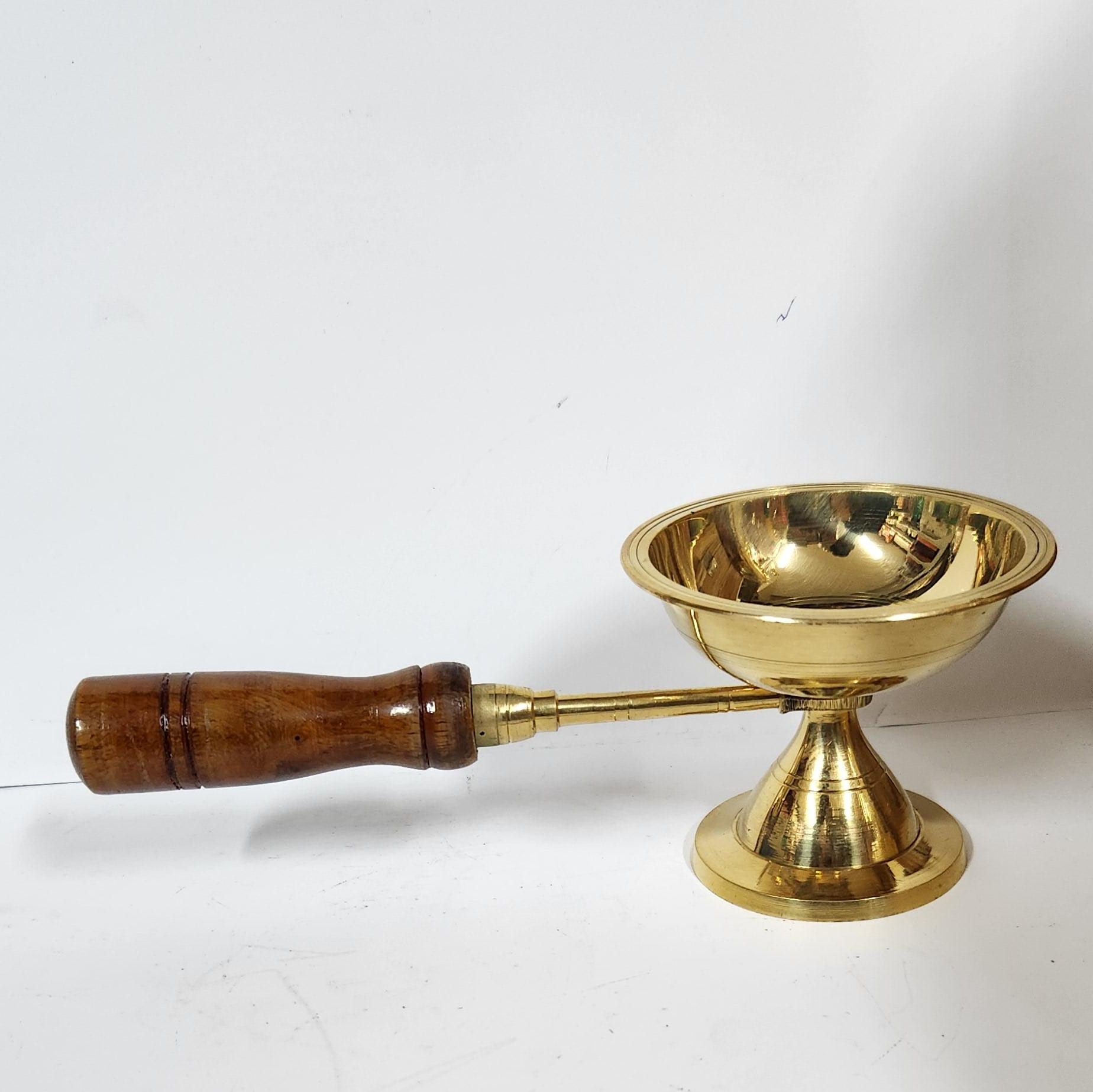 Brass Kapur/Sudam Arti Holder With Wooden Handle - (M) Size