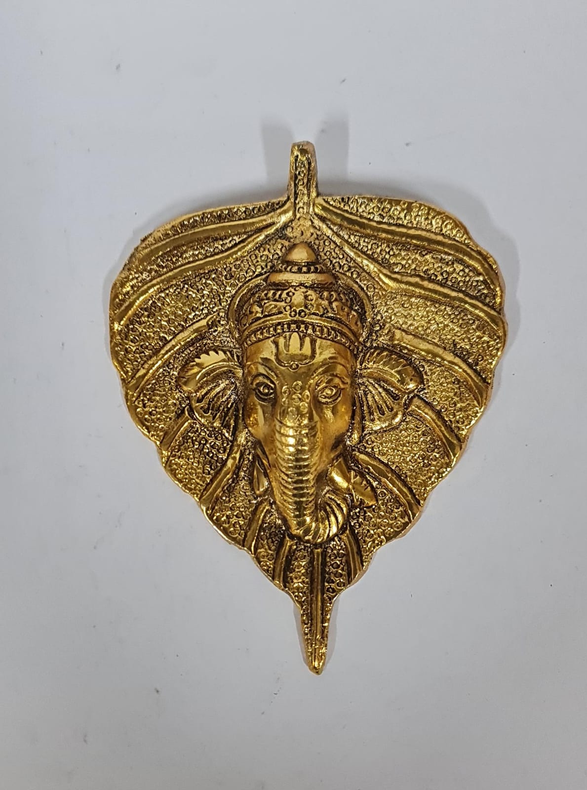 White Metal Ganesh /Ganpati Wall Hanging/Feng Shui Wall Decor