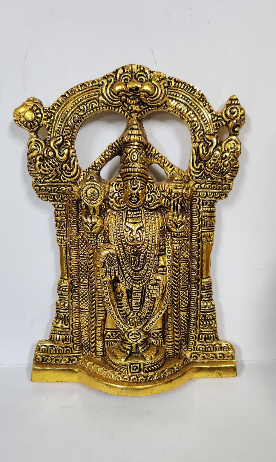 LORD BALAJI - WHITE METAL GOLD POLISH - 20.3(H) - MEDIUM